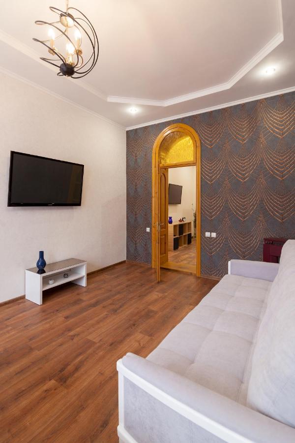 לבוב Leogrand Apartments Panteleimona Kulisha 27 מראה חיצוני תמונה
