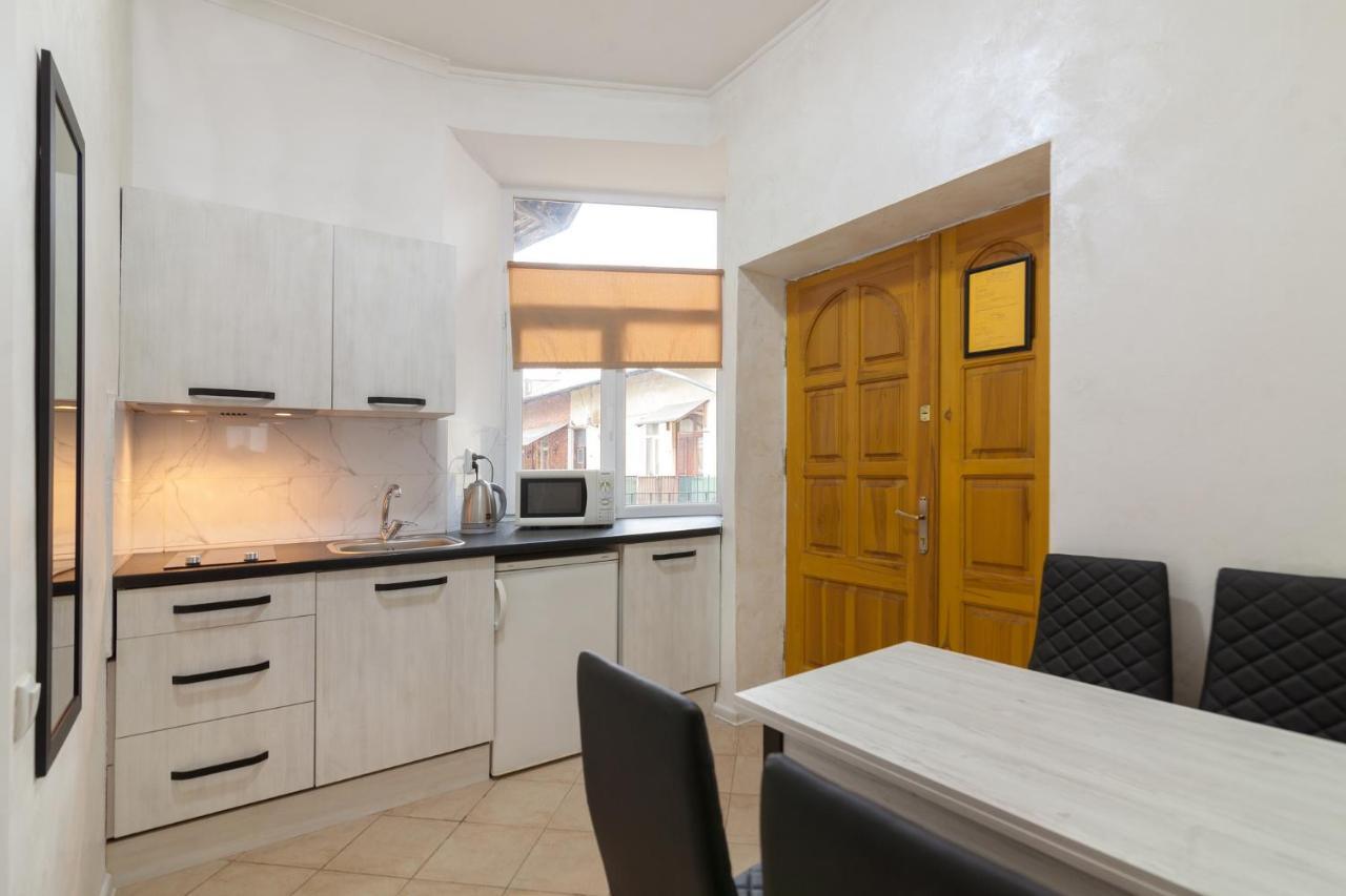 לבוב Leogrand Apartments Panteleimona Kulisha 27 מראה חיצוני תמונה