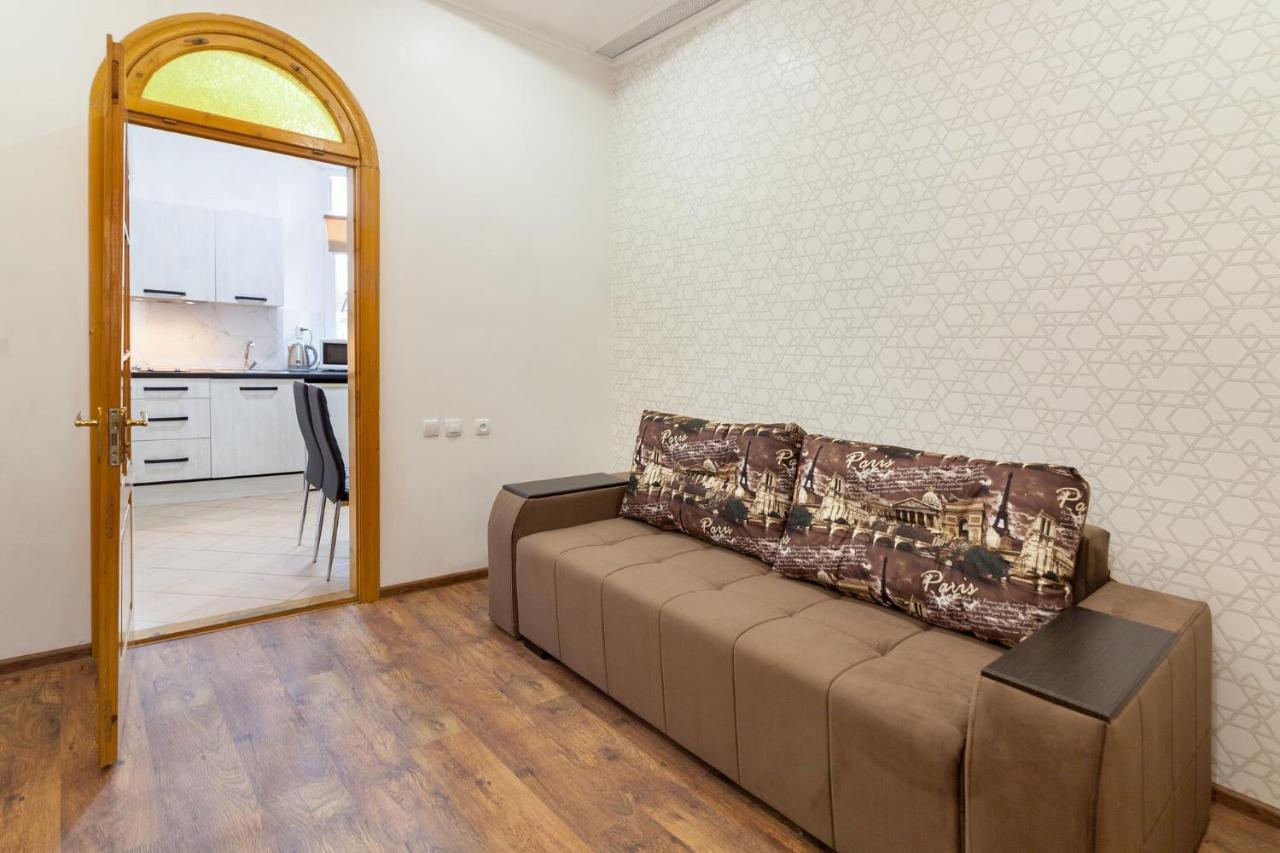 לבוב Leogrand Apartments Panteleimona Kulisha 27 מראה חיצוני תמונה