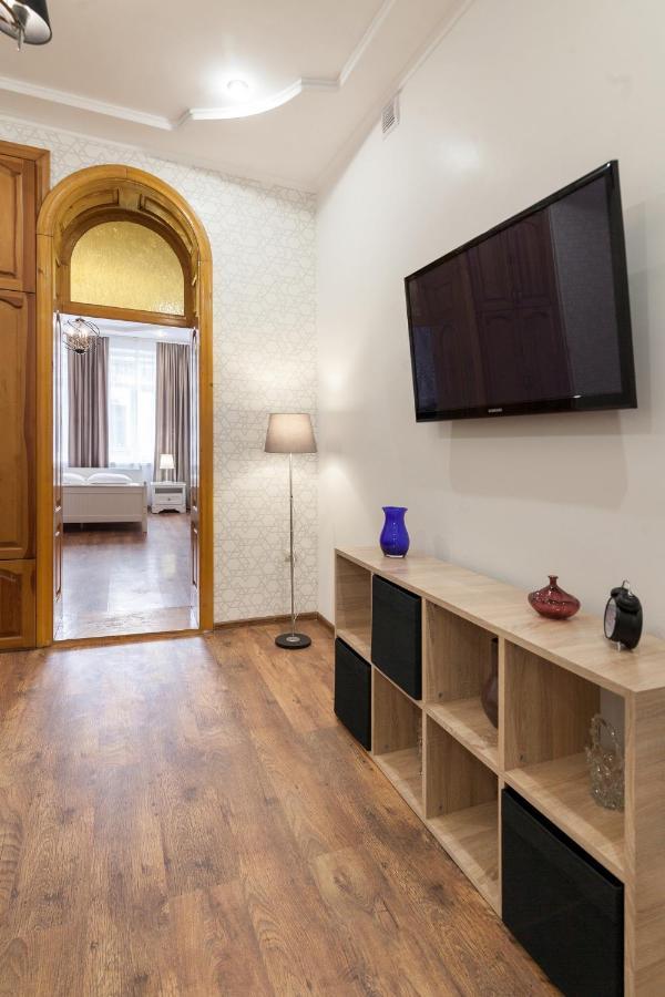 לבוב Leogrand Apartments Panteleimona Kulisha 27 מראה חיצוני תמונה